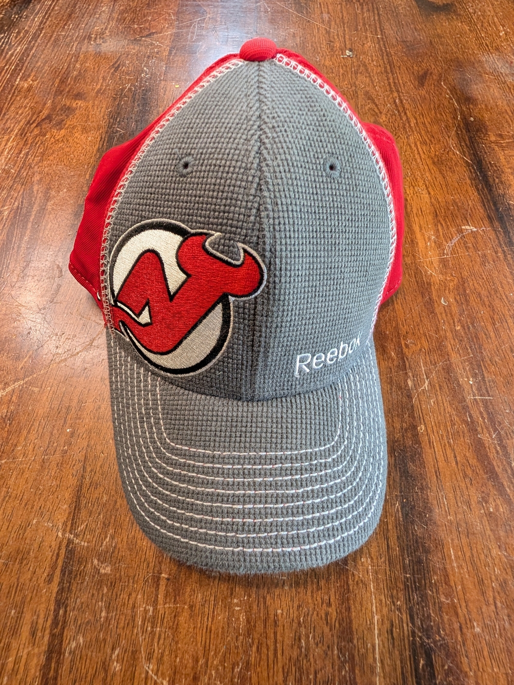 New Jersey Devils Reebok Hat Authentic NHL Cap Hockey L/XL Flex-Fit Red Gray